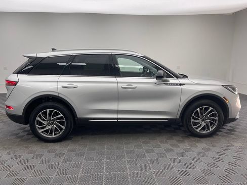 Used 2020 Lincoln Corsair AWD w/ Equipment Group 101A image 6