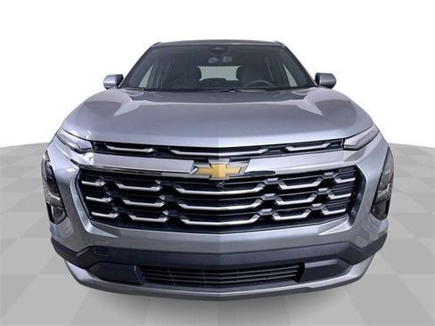 New 2026 Chevrolet Equinox LT w/ LPO, Floor Liner Package image 3