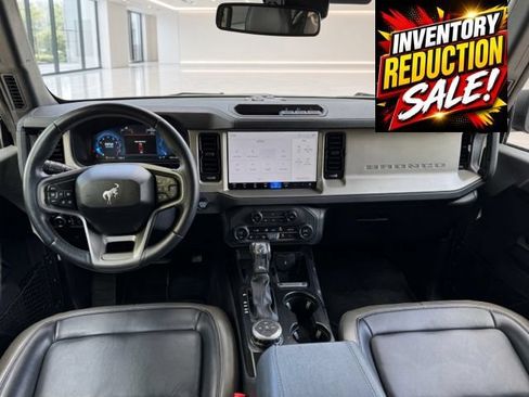 Used 2025 Ford Bronco Outer Banks AWD/4WD image 4