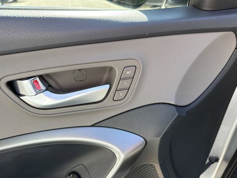 Used 2019 Hyundai Santa Fe XL image 13