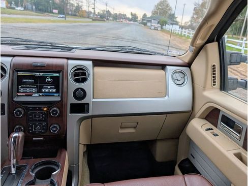 Used 2014 Ford F150 King Ranch image 24