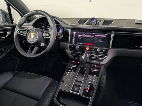 New 2026 Porsche Macan Turbo AWD/4WD image 22