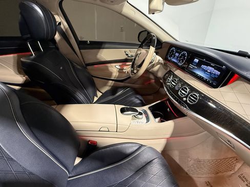 Used 2017 Mercedes-Benz S 550 Sedan w/ Sport Package w/ Sport Package image 49