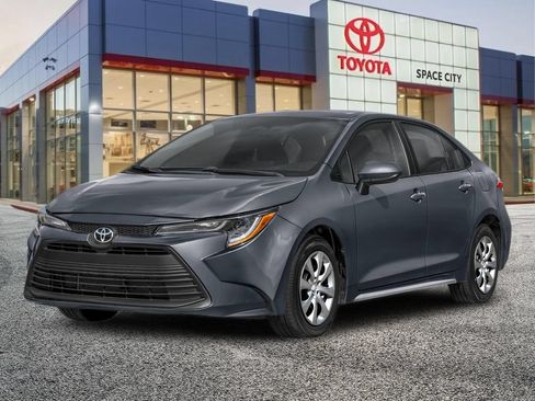 Used 2025 Toyota Corolla LE FWD image 2