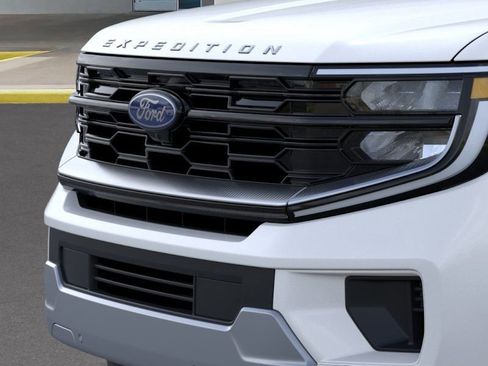 New 2026 Ford Expedition Max Platinum w/ Platinum Ultimate Package AWD/4WD image 17