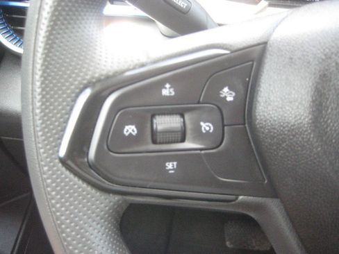 Used 2026 Chevrolet Trax LS w/ LS Convenience Package FWD image 25