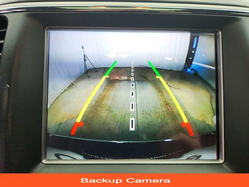 Used 2018 Jeep Grand Cherokee Overland image 19