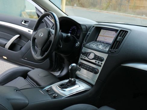 Used 2013 INFINITI G37 x Coupe w/ Premium Pkg image 21