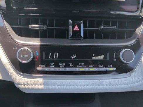 Used 2024 Toyota Corolla SE FWD image 25
