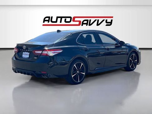 Used 2020 Toyota Camry XSE FWD image 7
