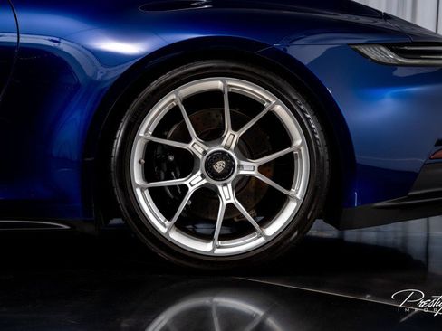 Used 2022 Porsche 911 GT3 image 8