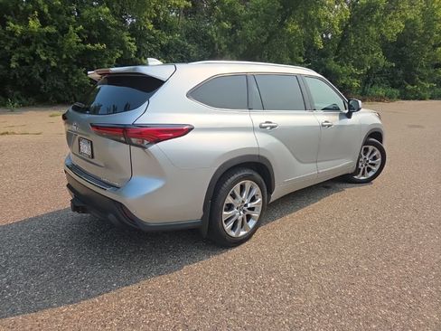 Used 2020 Toyota Highlander Limited w/ Protection Package #3 AWD/4WD image 12