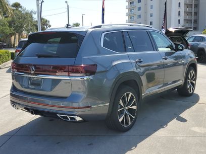 New 2025 Volkswagen Atlas SEL Premium R-Line