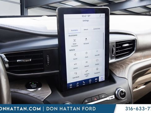 Used 2020 Ford Explorer Platinum w/ Premium Technology Package AWD/4WD image 8