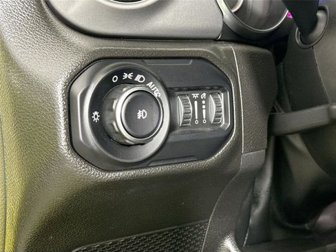 Used 2022 Jeep Wrangler Unlimited Sport w/ Xtreme Recon 35" Tire Package AWD/4WD image 15