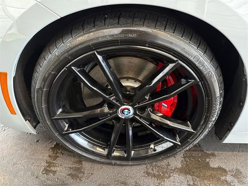 Used 2023 BMW M440i Convertible w/ Premium Package image 15