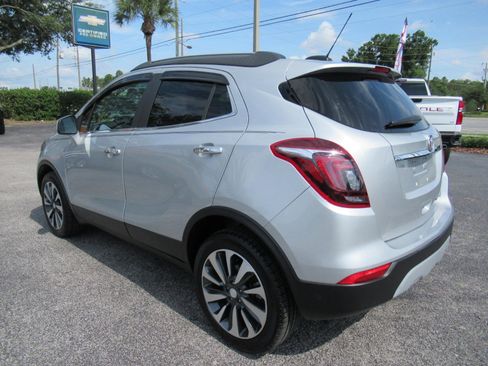 Used 2021 Buick Encore Preferred w/ Safety Package AWD/4WD image 8