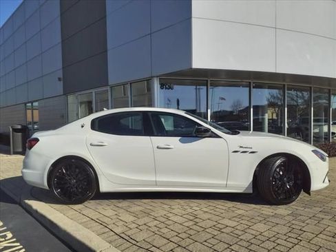 Used 2024 Maserati Ghibli Modena Ultima Q4 AWD/4WD image 2