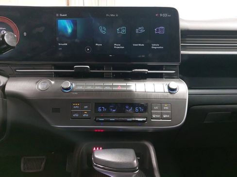 Certified 2025 Hyundai Kona SEL image 19