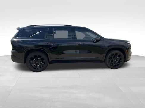 Used 2024 Chevrolet Traverse RS w/ LPO, Floor Liner Package AWD/4WD image 8