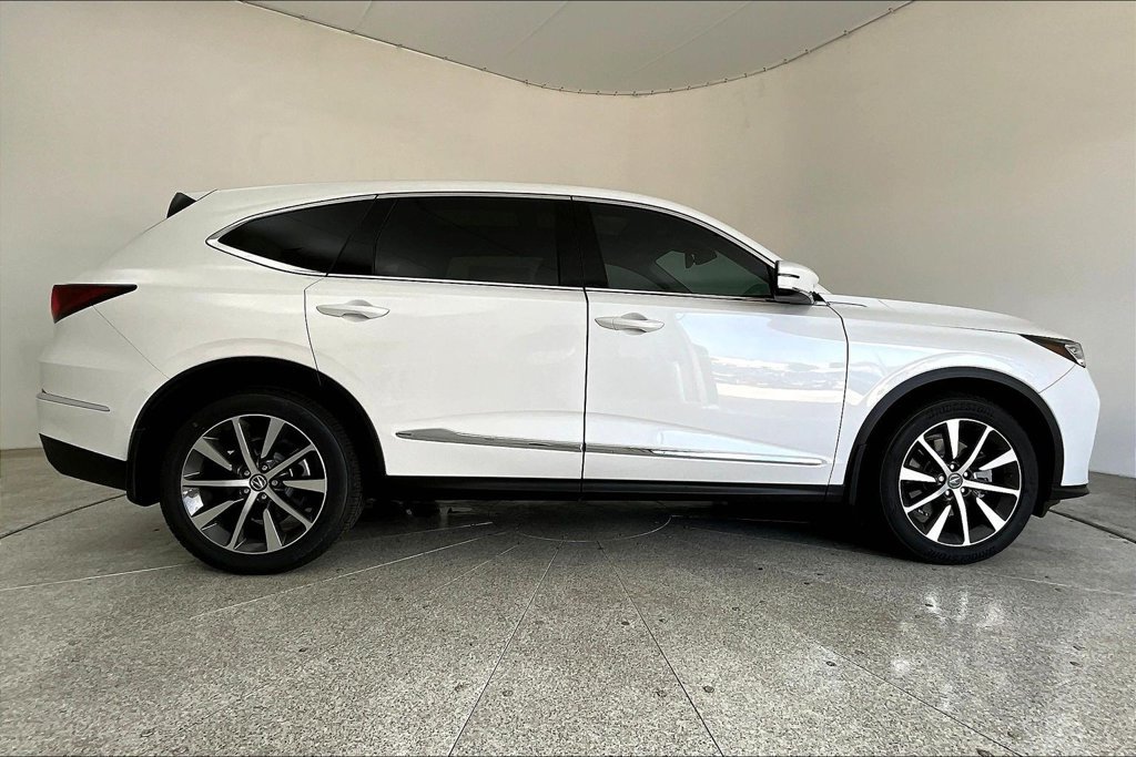 Used 2026 Acura MDX w/ Technology Package AWD/4WD image 9