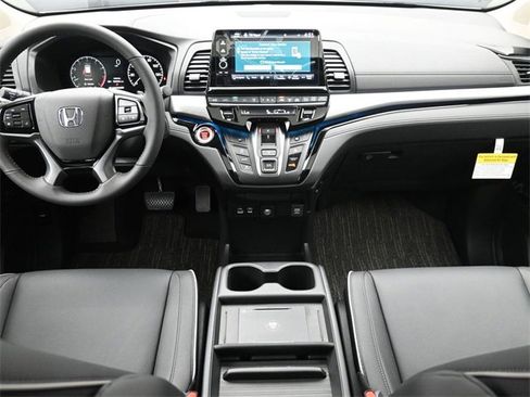 New 2026 Honda Odyssey Touring image 24