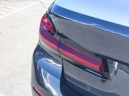 Certified 2023 BMW 530e w/ Convenience Package image 7