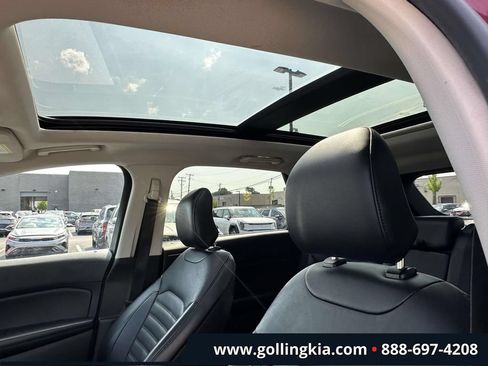 Used 2015 Ford Edge SEL w/ Equipment Group 201A AWD/4WD image 19