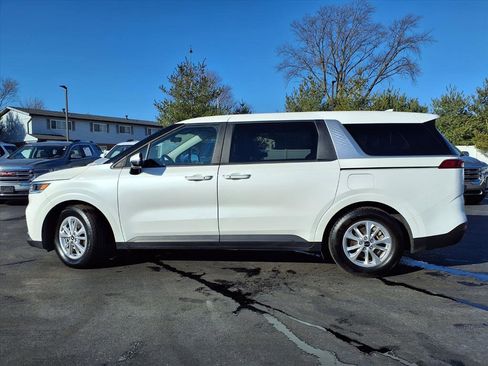 Used 2022 Kia Carnival LX image 26