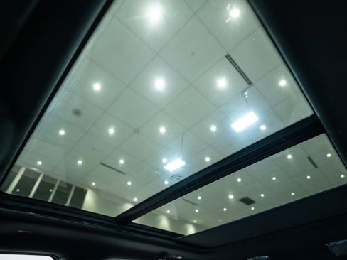 Used 2021 RAM 1500 Limited image 40