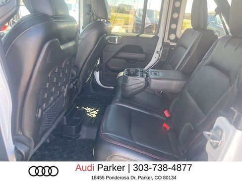 Used 2018 Jeep Wrangler Unlimited Rubicon image 11