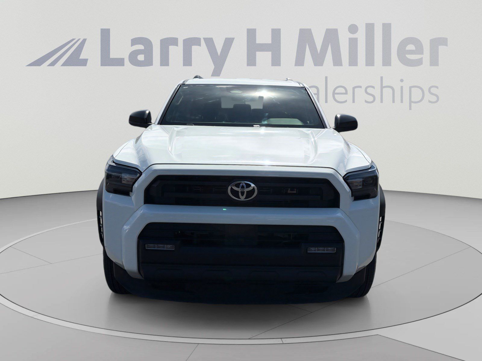 Used 2025 Toyota 4Runner SR5 AWD/4WD image 8