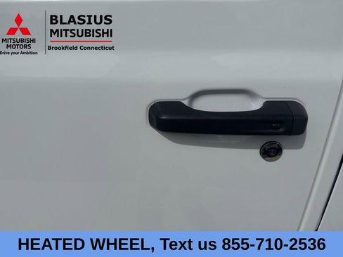 Used 2023 Jeep Wrangler Unlimited Sahara w/ Cold Weather Group AWD/4WD image 10