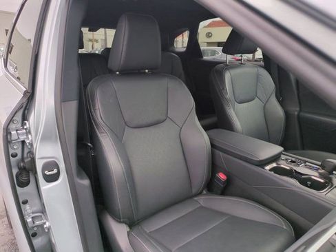 Used 2025 Lexus RX 350 w/ Convenience Package image 31