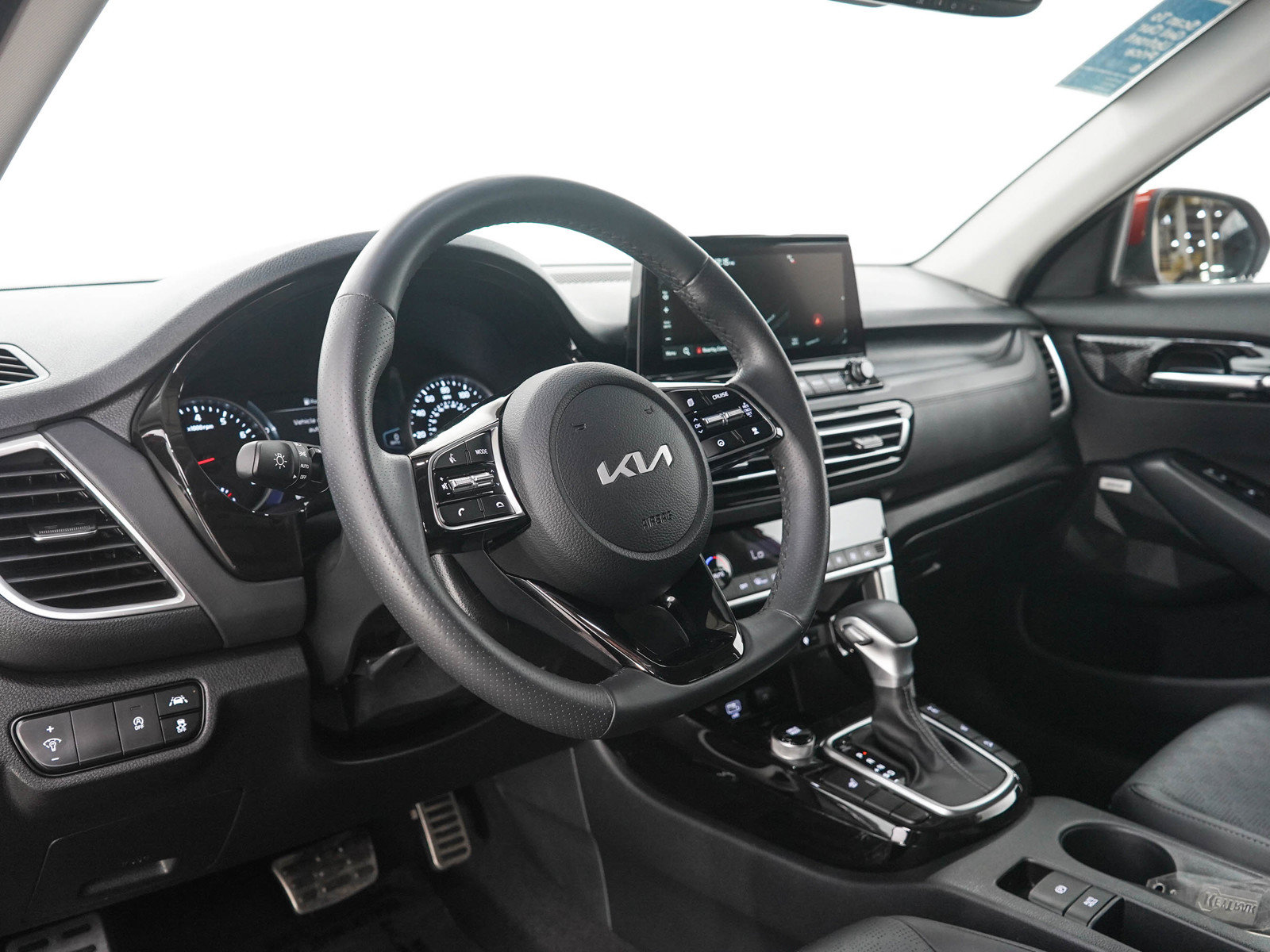 Used 2023 Kia Seltos SX AWD/4WD image 46