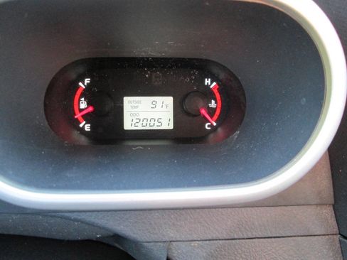 Used 2009 Pontiac Vibe image 32