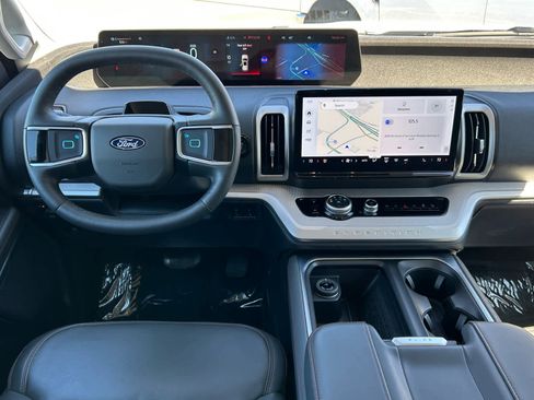 Used 2025 Ford Expedition Max Active image 23