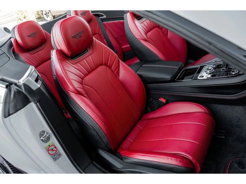 Used 2024 Bentley Continental GT V8 image 36
