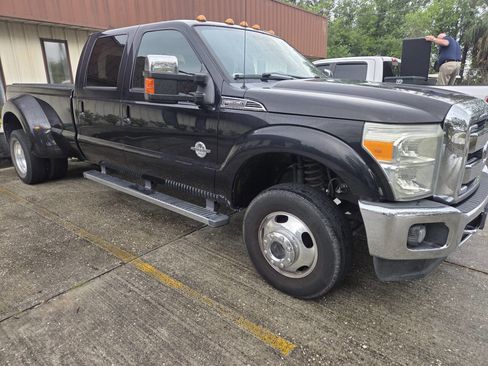 Used 2016 Ford F350 Lariat w/ Lariat Ultimate Package AWD/4WD image 13