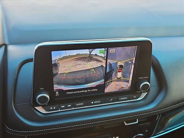Used 2023 Nissan Rogue SL FWD image 13