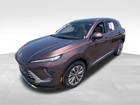 Used 2025 Buick Envision Preferred AWD/4WD image 4