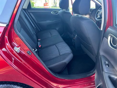 Used 2019 Nissan Sentra SV FWD image 9