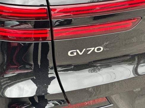 Used 2023 Genesis Electrified GV70 Prestige w/ Prestige Package image 29