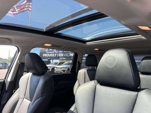 Used 2023 Subaru Ascent Onyx Edition AWD/4WD image 22