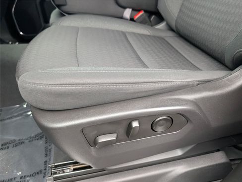 Used 2023 Chevrolet Silverado 1500 LT AWD/4WD image 19