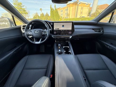 Used 2025 Lexus RX 350 Premium w/ Accessory Package (Z1) image 19