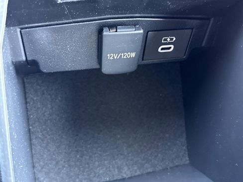 Used 2026 Toyota Corolla SE FWD image 27