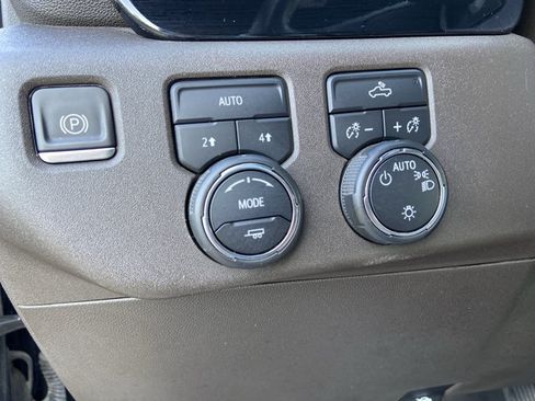 Used 2023 Chevrolet Silverado 1500 LT w/ Protection Package AWD/4WD image 41