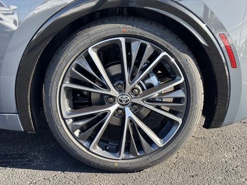 New 2026 Toyota Prius XLE image 7