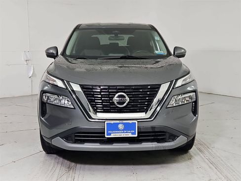 Used 2021 Nissan Rogue SV image 9